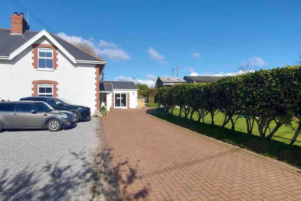 Sunnyside At Scurlage Farm Apartamento Swansea Exterior foto